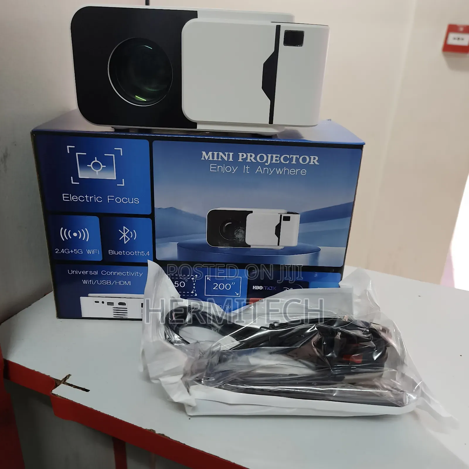 Smart Projectors Mini T6 Projectors Resolution Wifi Support