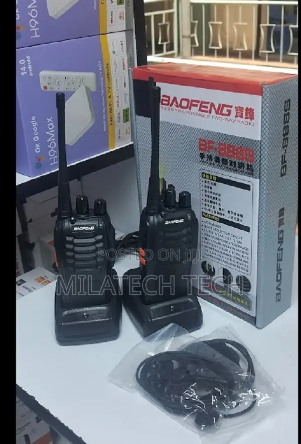 Baofeng Bf-888s Portable Two-Way Communication Radio With Charger