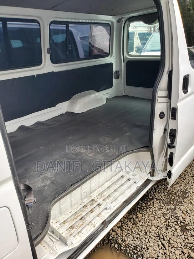 Toyota HiAce 2007 White - thumbnail 5