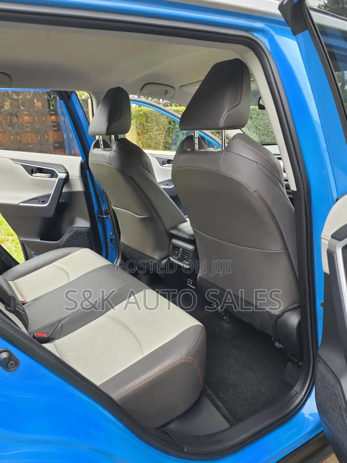 Toyota RAV4 2019 Blue