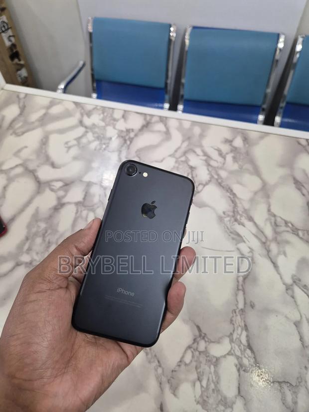 Apple iPhone 8 Plus 64 GB Black - thumbnail 6