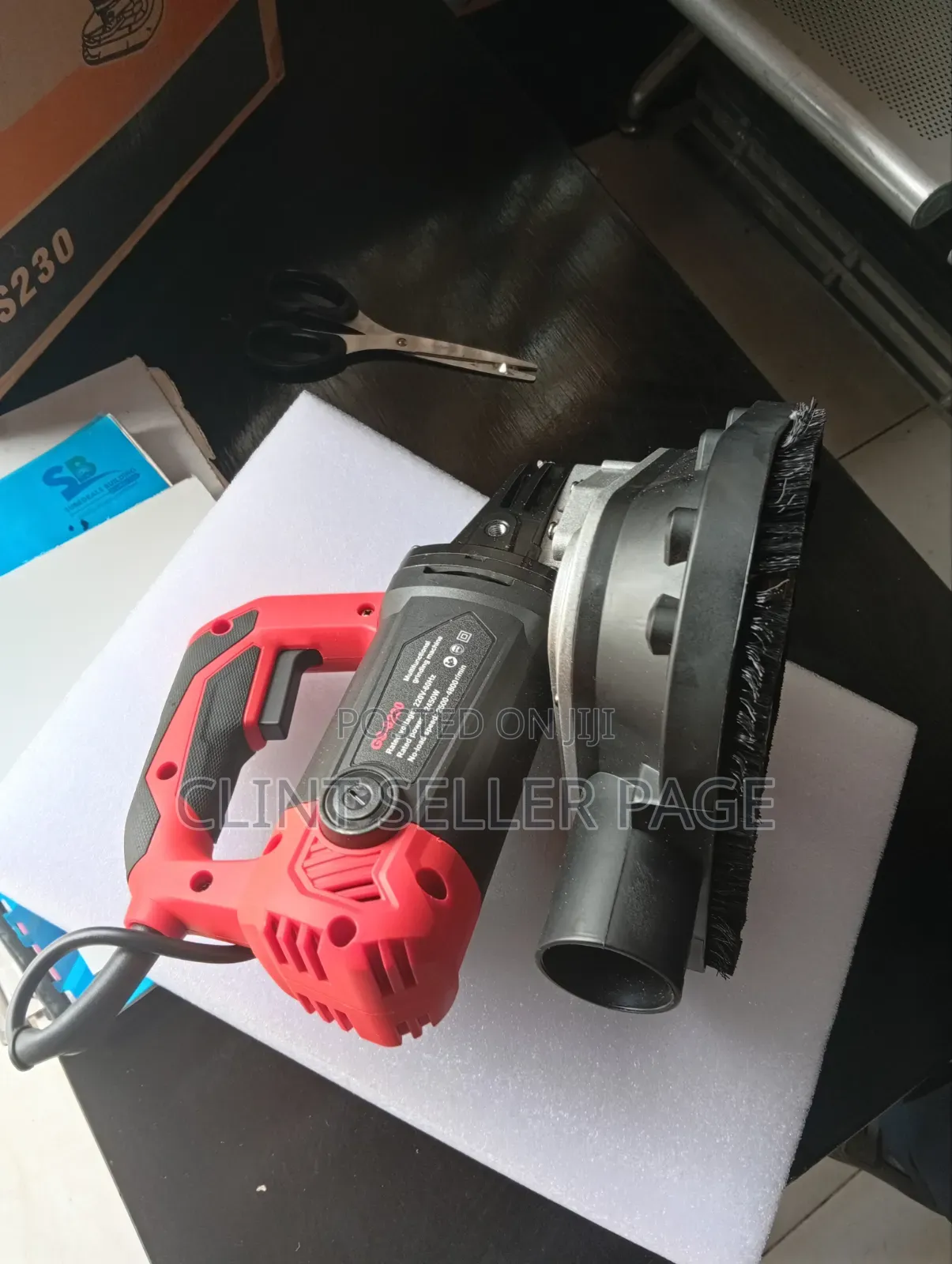 Progrip Handheld Electric Floor Grinder