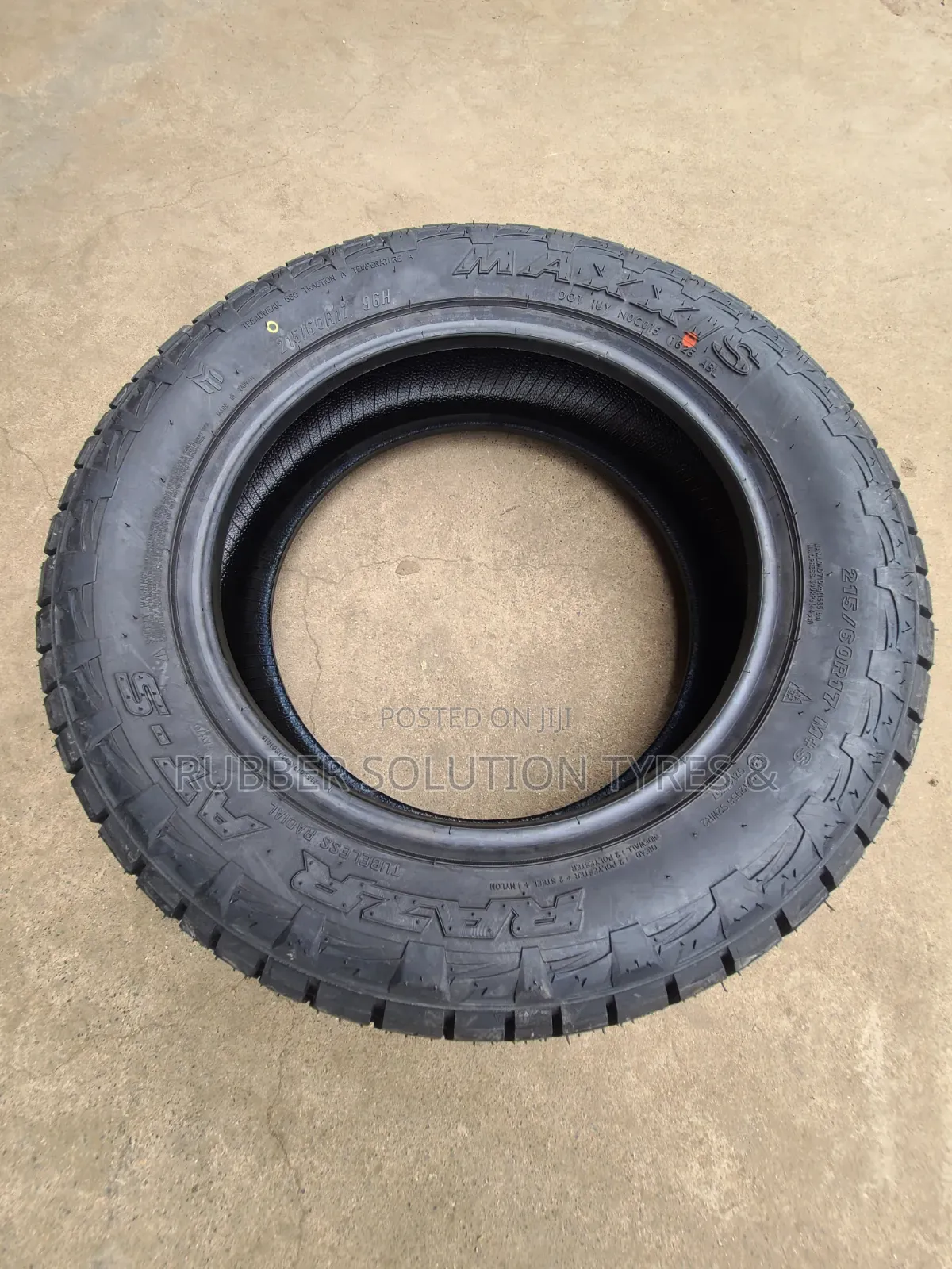 215 /60 R17 Maxxis Tyres Razr a/T-781 All-Terrain