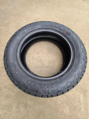 215 /60 R17 Maxxis Tyres Razr a/T-781 All-Terrain