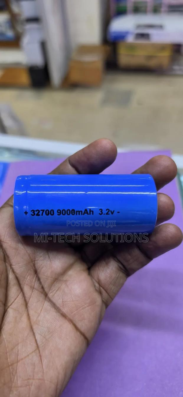 32700 3.2v Lithium Ion Battery