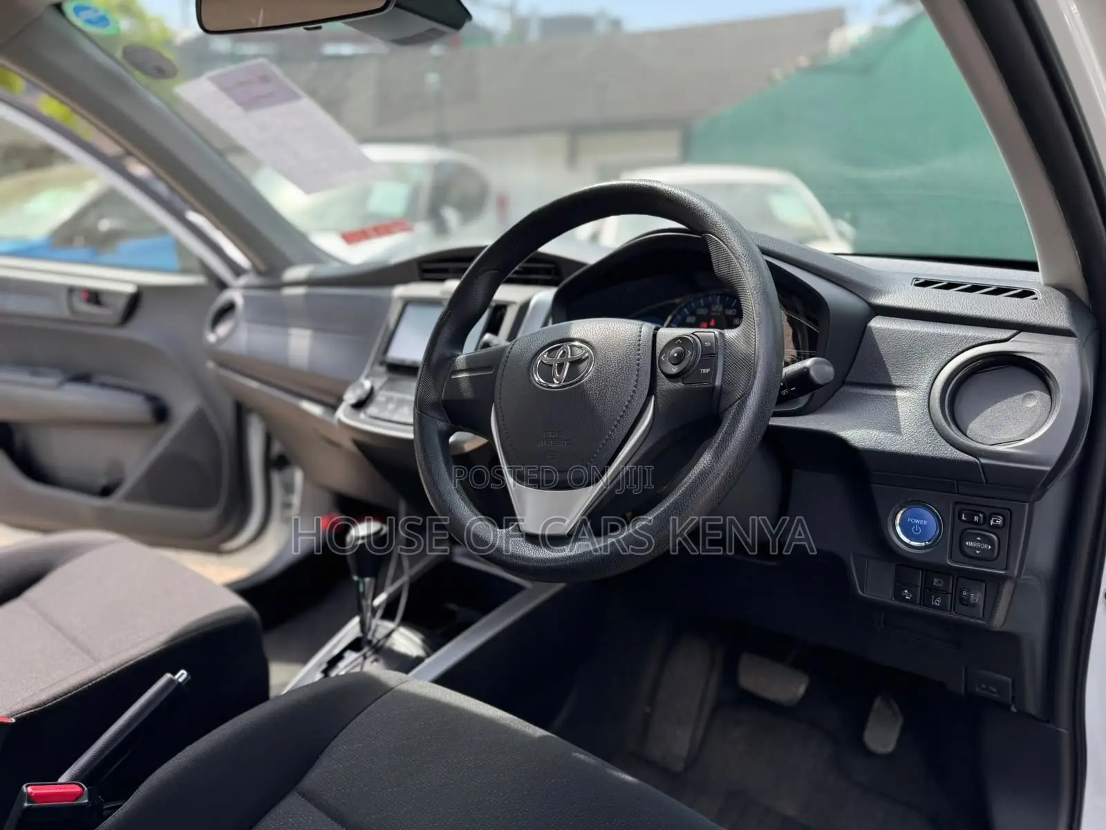 Toyota Corolla Fielder 2019 White