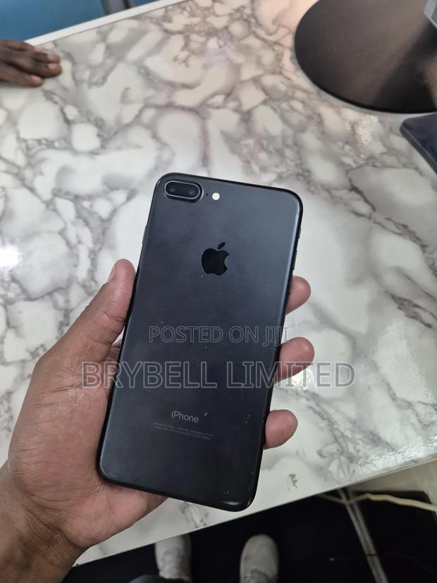 Apple iPhone 8 Plus 64 GB Black - thumbnail 3
