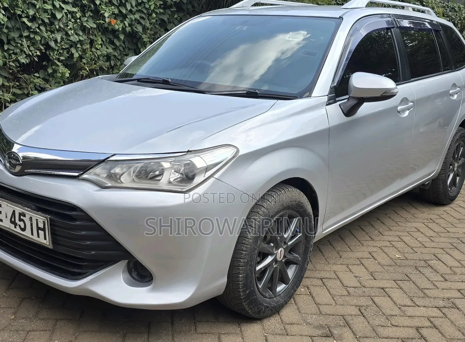 Toyota Corolla Fielder 2016 Silver
