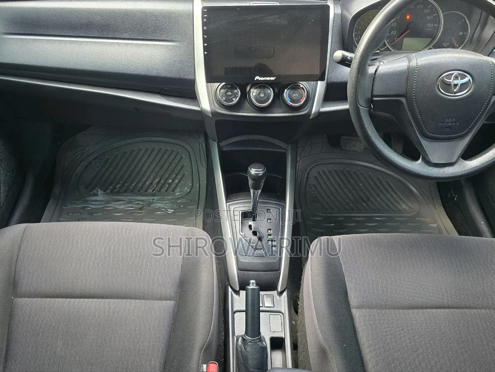 Toyota Corolla Fielder 2016 Silver