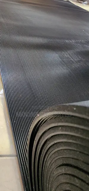 Ribbed Rubber Mat for Walkways, Offices and Entrance Areas
