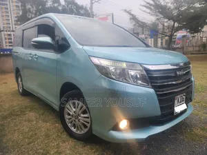Toyota Noah 2015 Blue