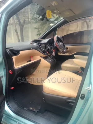 Toyota Noah 2015 Blue