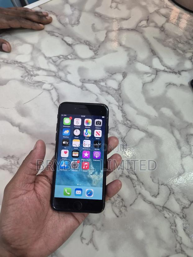 Apple iPhone 7 32 GB Black - thumbnail 2