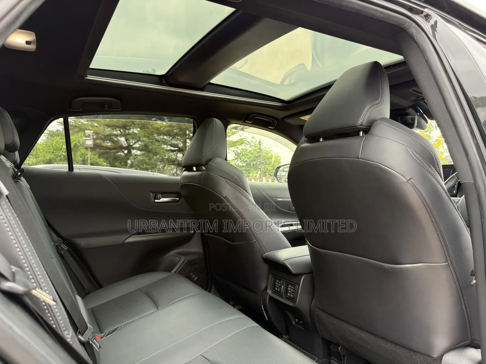 Toyota Harrier 2.0 2020 Black
