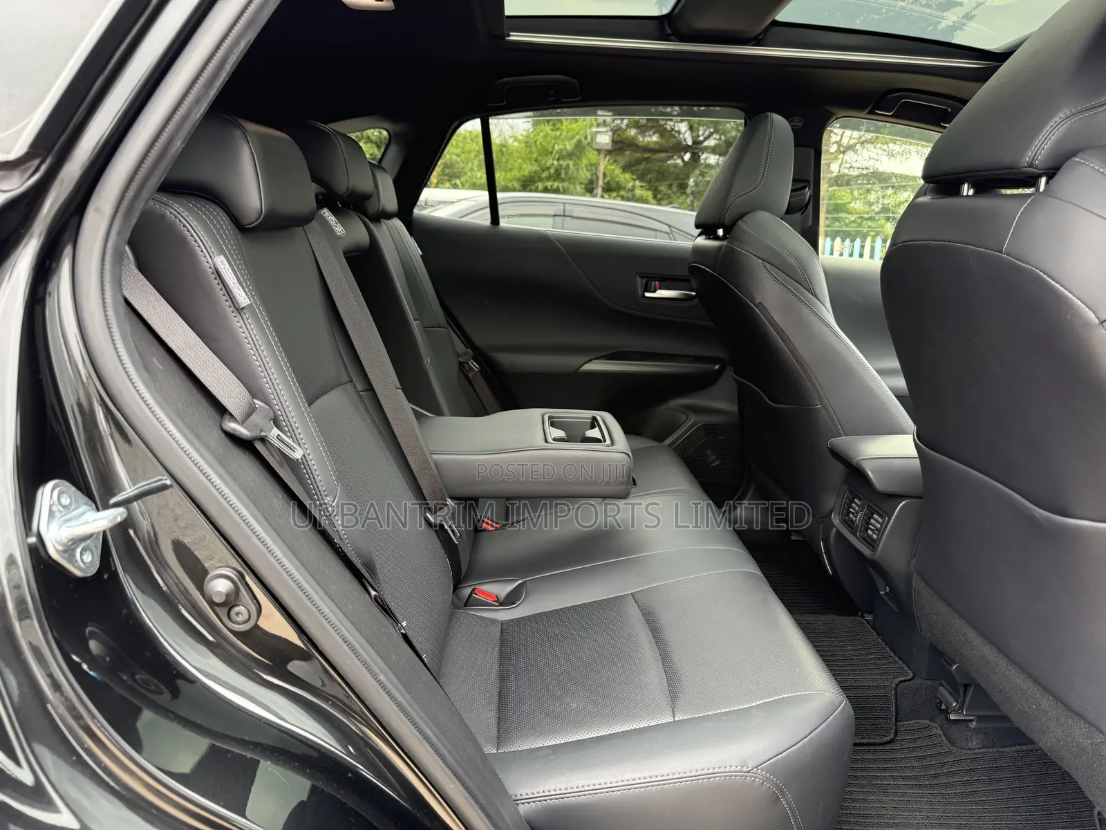 Toyota Harrier 2.0 2020 Black