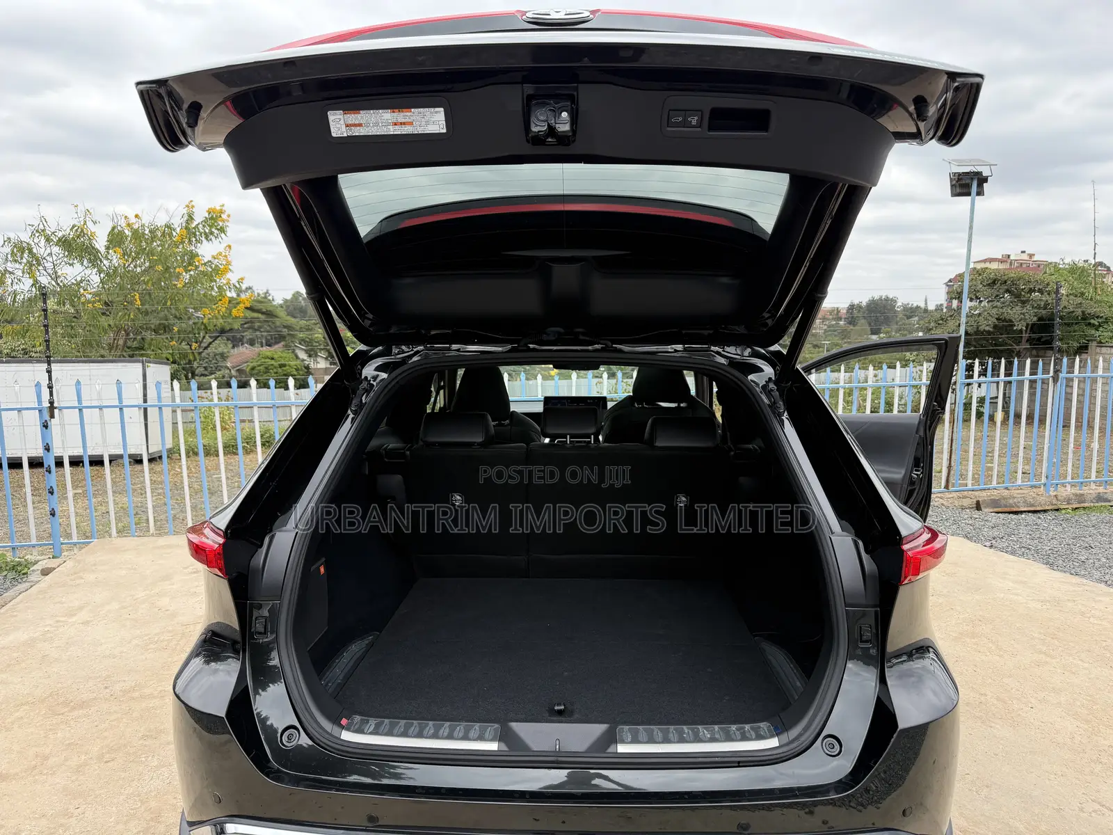 Toyota Harrier 2.0 2020 Black