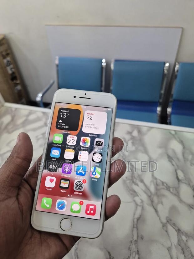 Apple iPhone 8 64 GB White - thumbnail 2