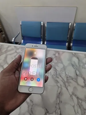 Apple iPhone 8 64 GB White