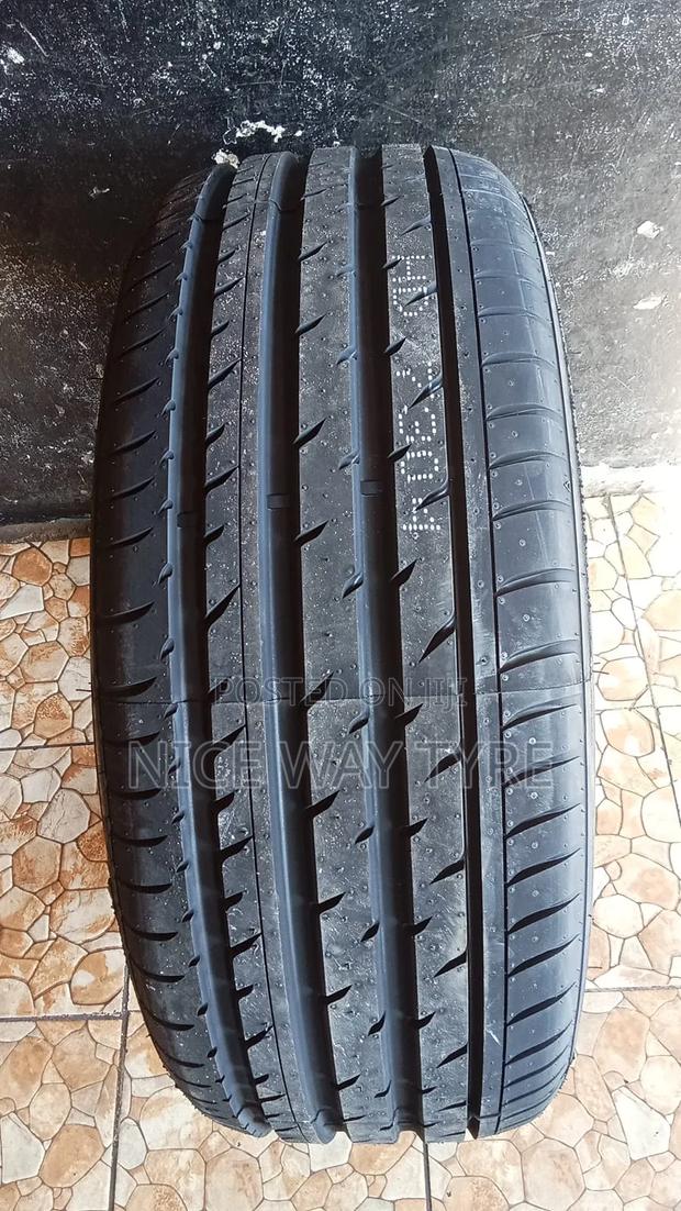 235/50r19 Haida