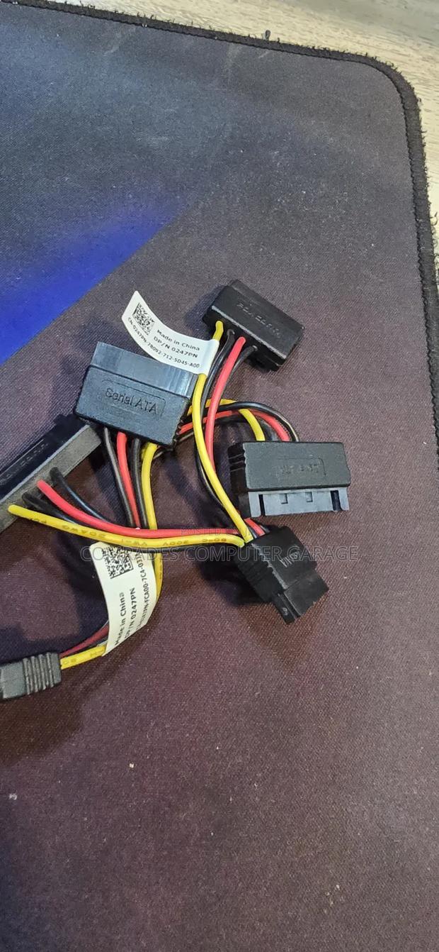 Sata Power Splitter Cables. - thumbnail 3