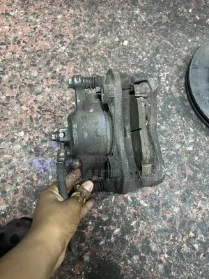 Calliper Nissan B15