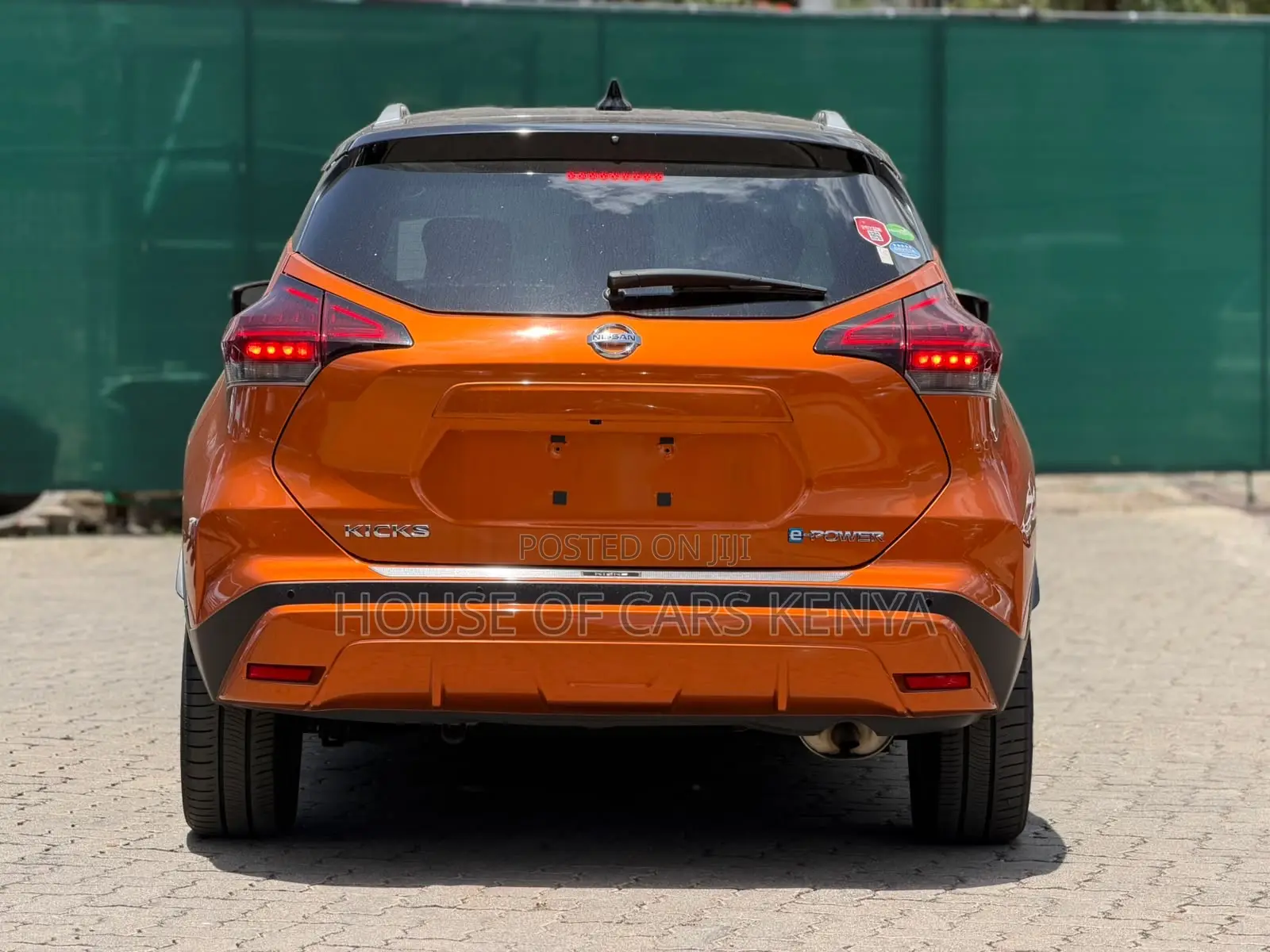 Nissan Kicks 2020 Orange