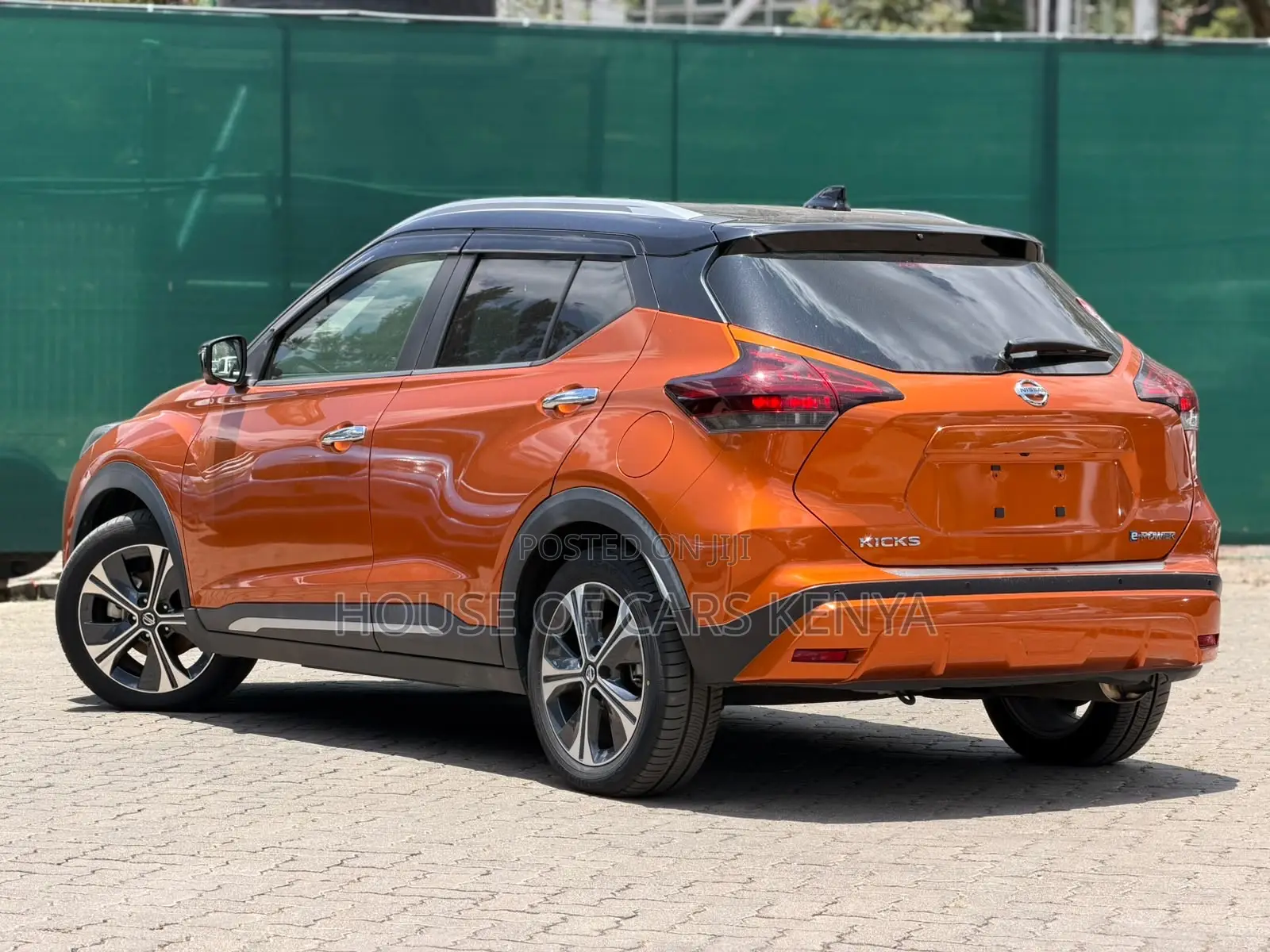 Nissan Kicks 2020 Orange