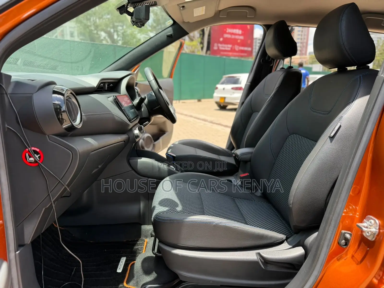Nissan Kicks 2020 Orange