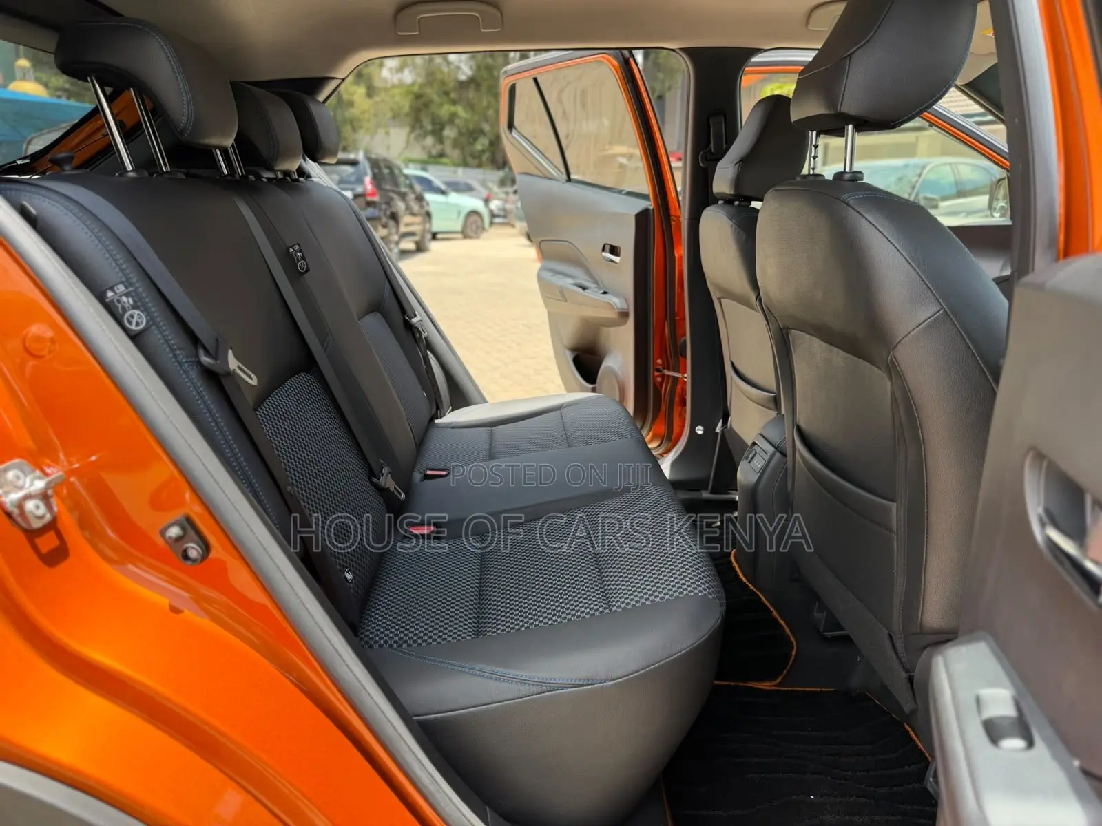 Nissan Kicks 2020 Orange