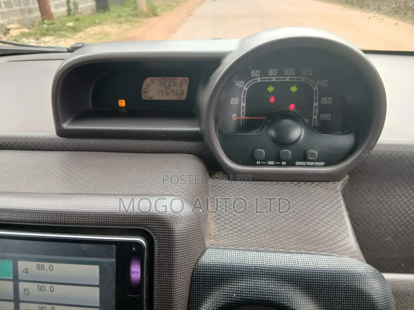 Toyota Porte 2013 Silver