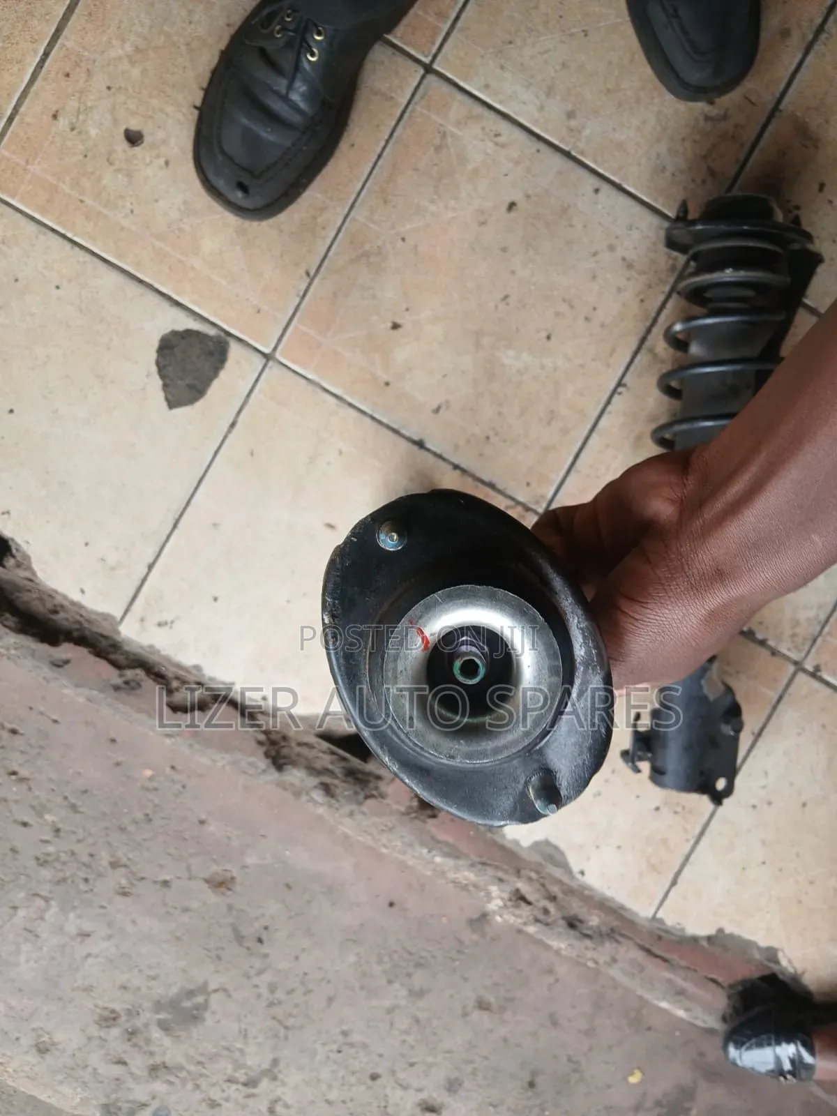 Front Shock Mirage