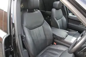 Land Rover Range Rover P400 SE SWB 2023 Black