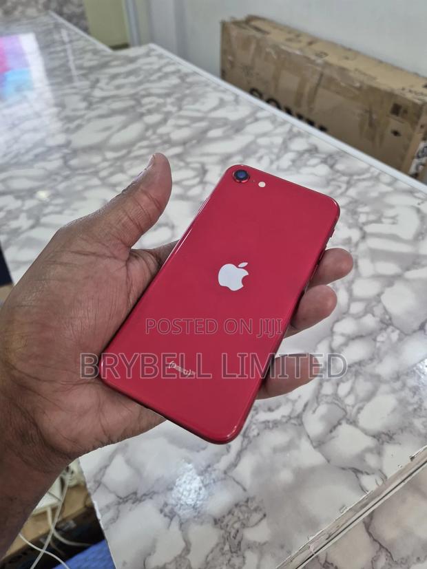 Apple iPhone SE (2020) 64 GB Red