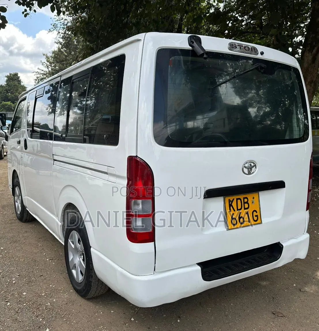 Toyota HiAce 2014 White