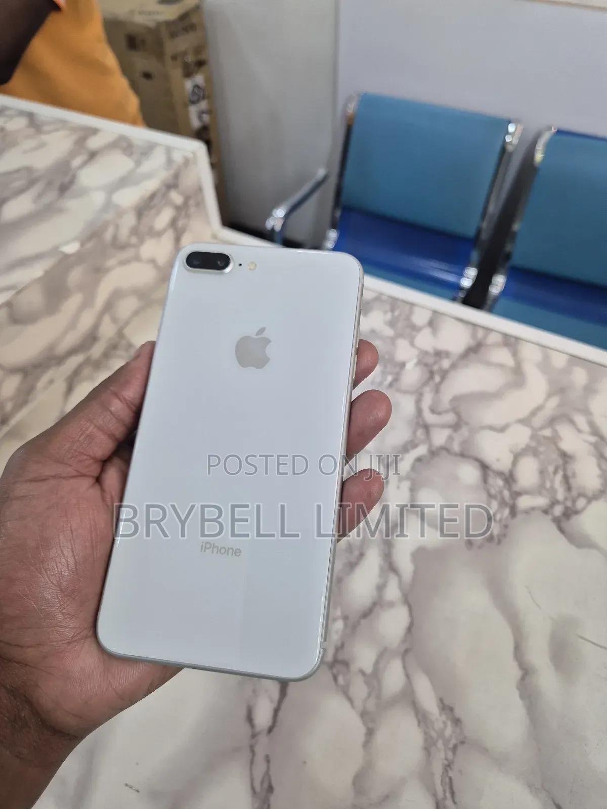 Apple iPhone 8 Plus 64 GB White