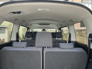 Toyota Noah 2019 Silver
