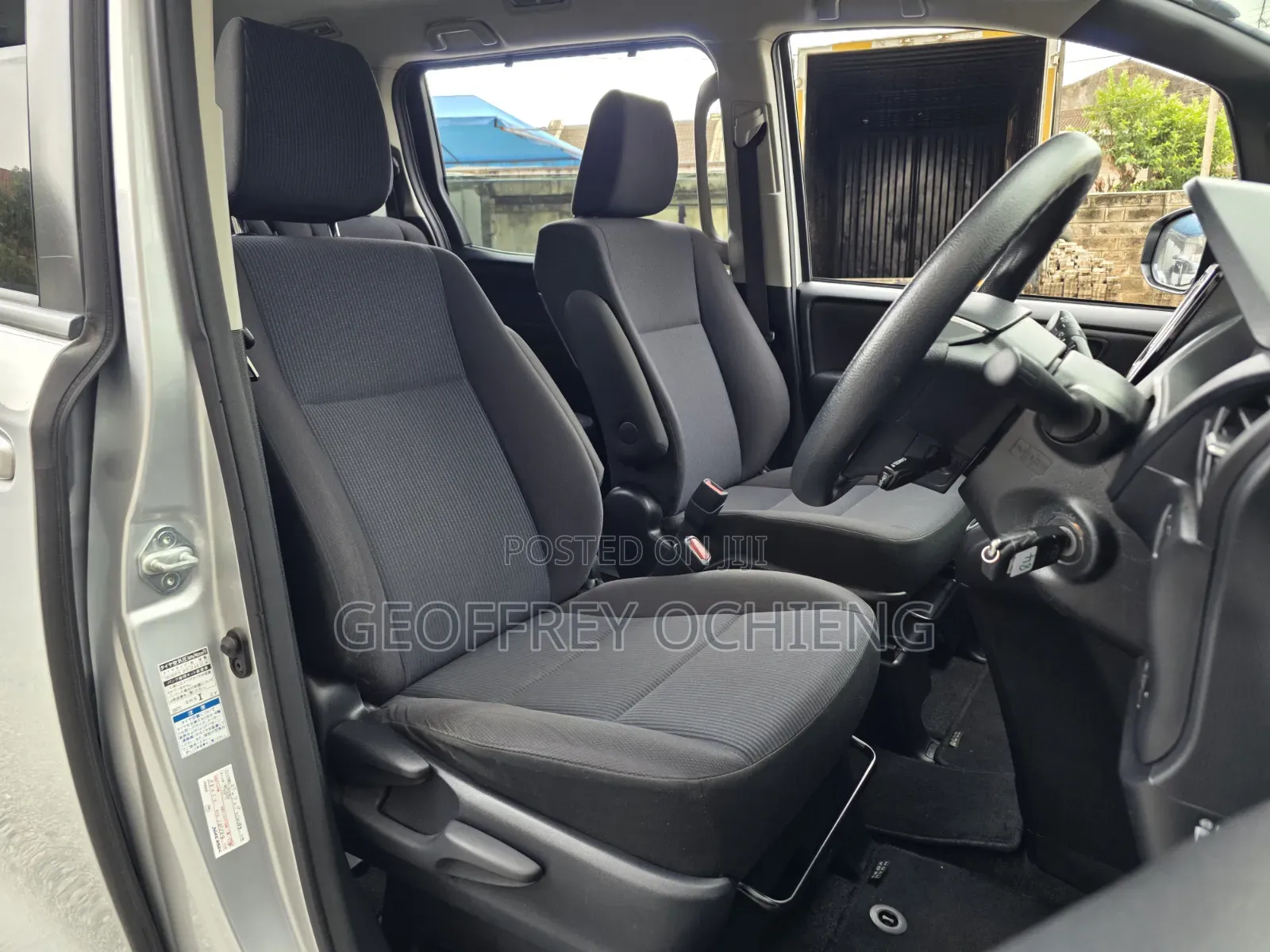 Toyota Noah 2019 Silver