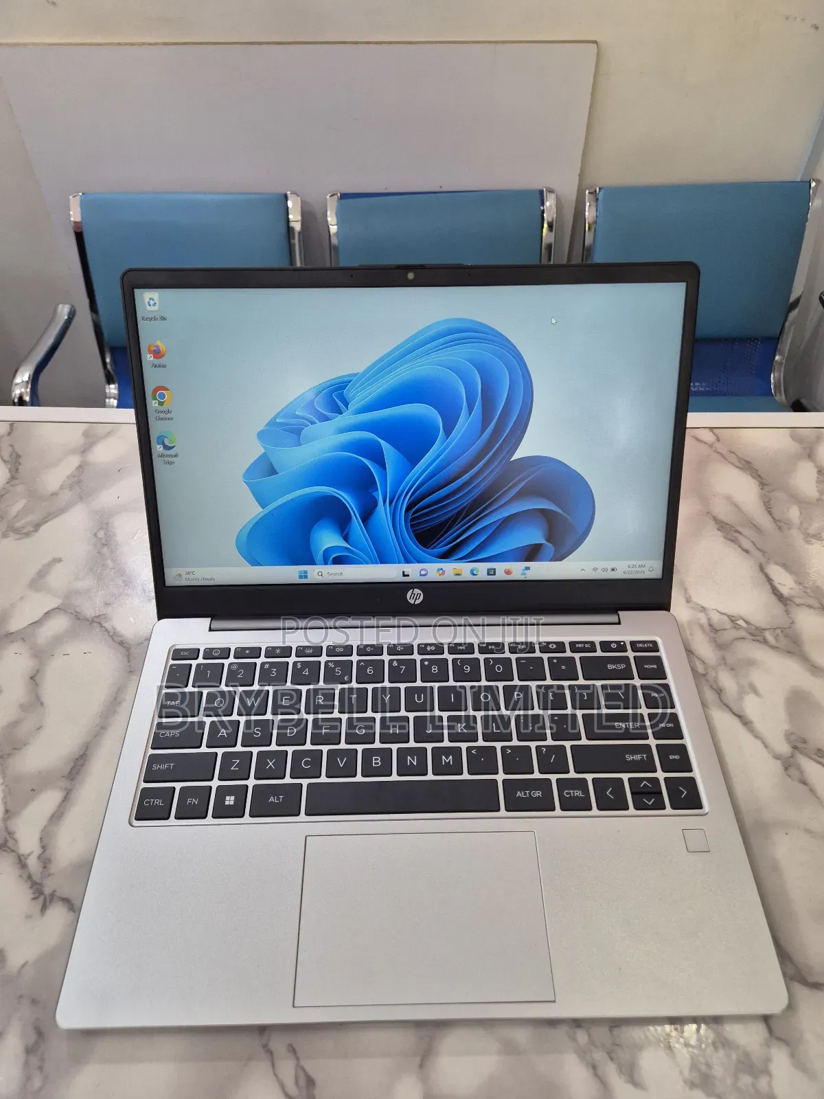 Laptop HP 250 G10 16GB AMD Ryzen 5 SSD 1T