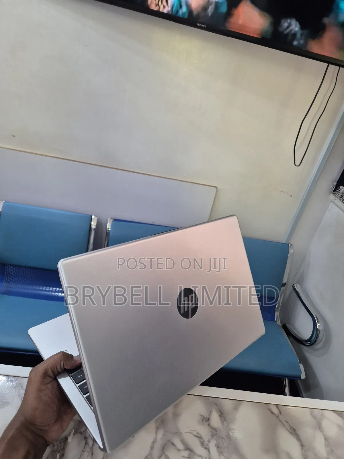Laptop HP 250 G10 16GB AMD Ryzen 5 SSD 1T