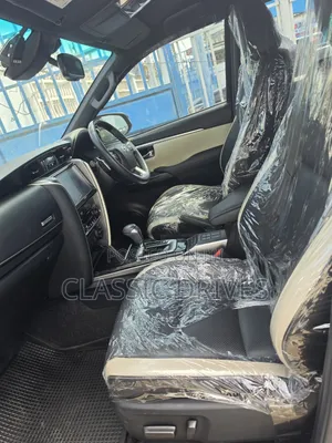 Toyota Fortuner 2021 White