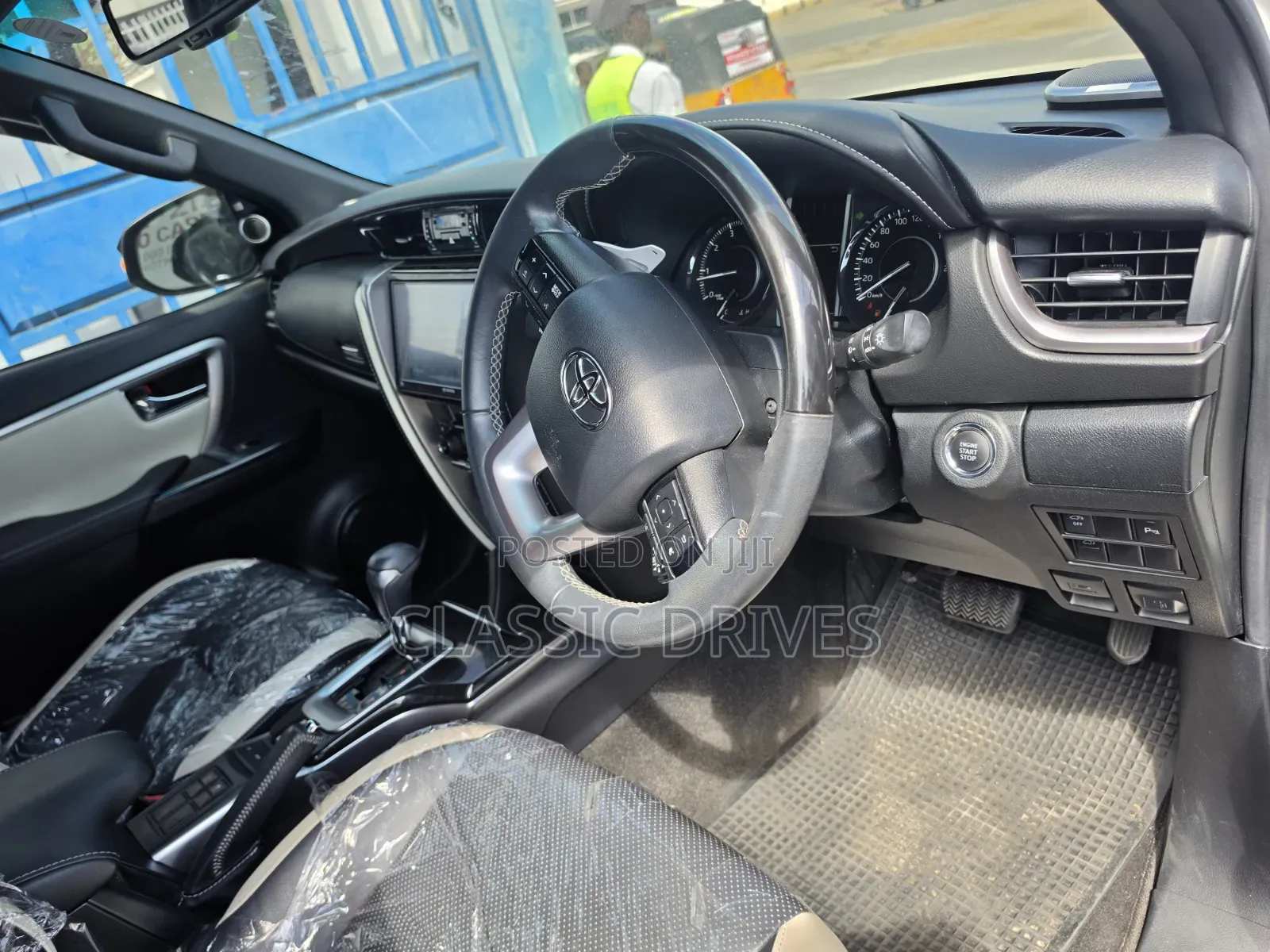 Toyota Fortuner 2021 White
