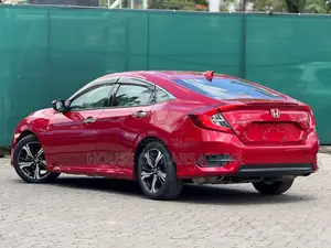 Honda Civic 2018 Red