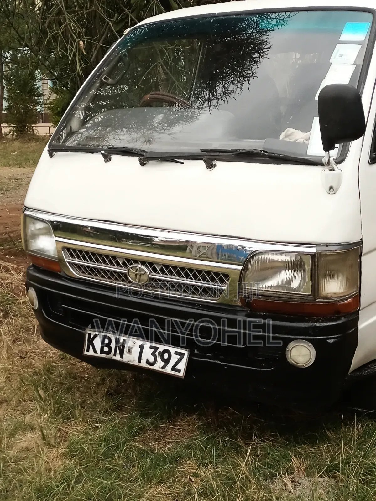 Toyota HiAce 2006 White