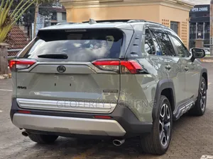 Toyota RAV4 2019 Green