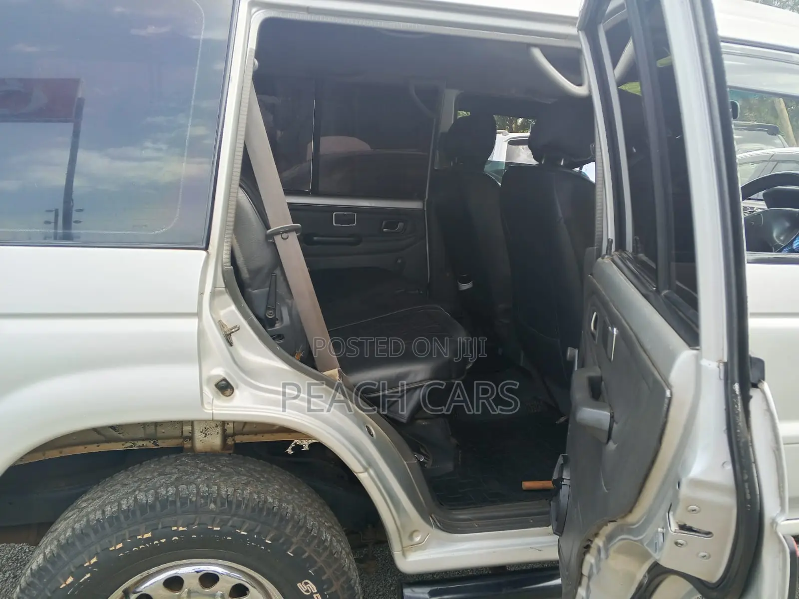 Mitsubishi Pajero Junior 1998 Silver