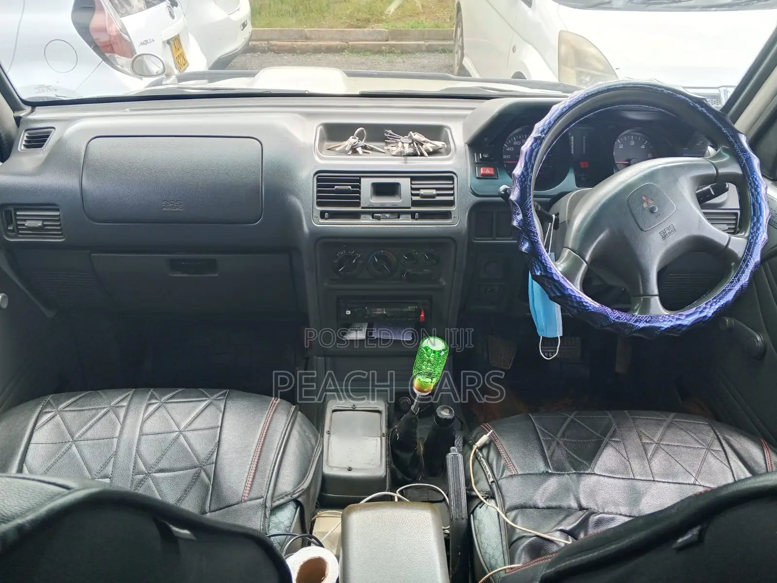 Mitsubishi Pajero Junior 1998 Silver