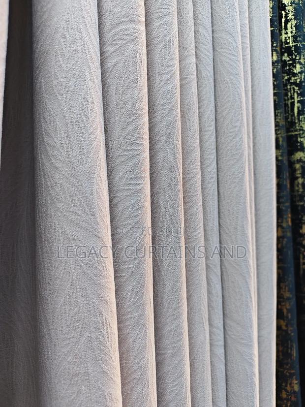 Luxurious Curtains - thumbnail 2
