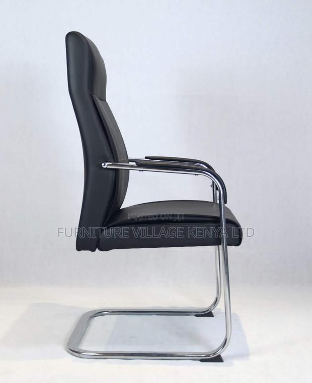 Executive Pu Leather Office Chair - thumbnail 3
