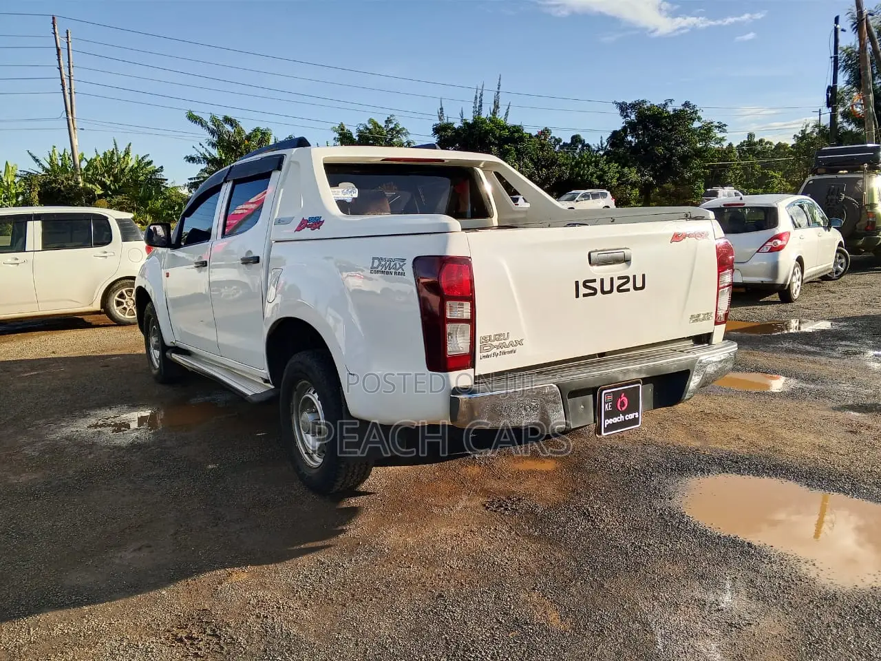 Isuzu D-MAX 2014 White