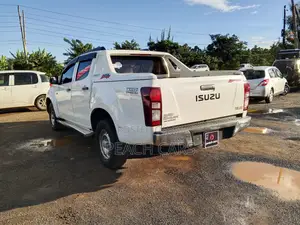 Isuzu D-MAX 2014 White